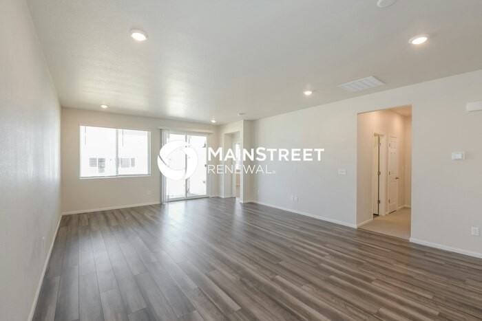 2815 Black Hawk Pl - Photo 5 of 17