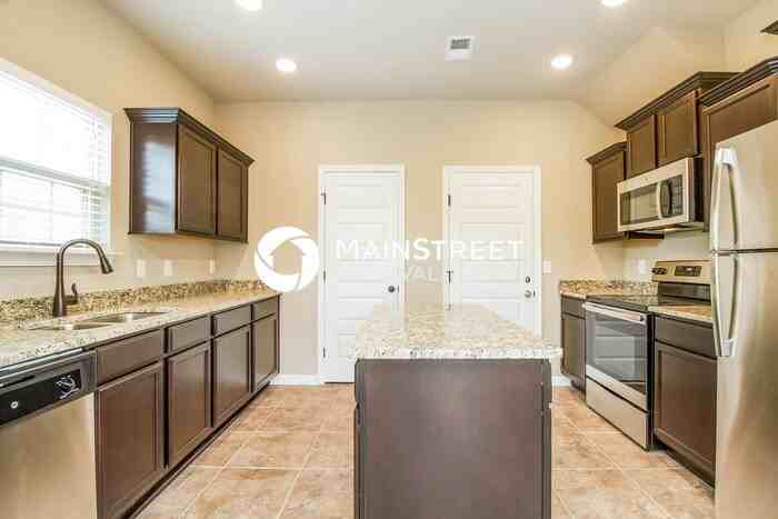 1111 Harmony Ln - Photo 6 of 15