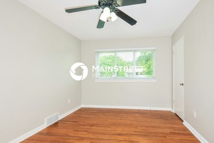 635 Loyola Drive - Photo 7 of 17