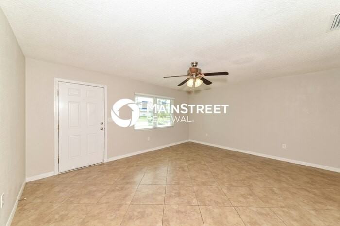 893 Riviera Ln Nw - Photo 2 of 16