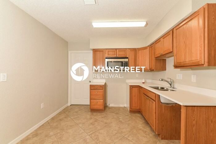 893 Riviera Ln Nw - Photo 5 of 16