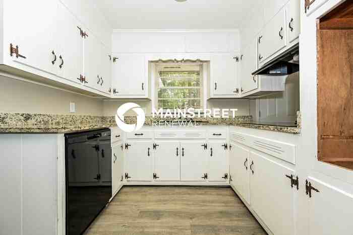 6418 Monica Drive - Photo 4 of 15