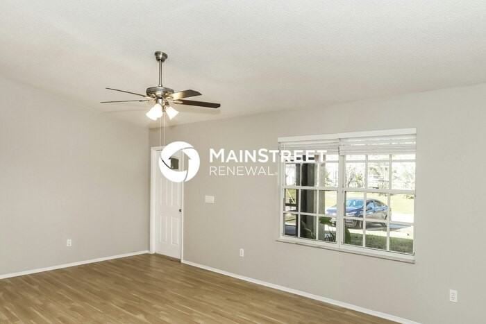 1084 Thompson Rd Sw - Photo 4 of 16