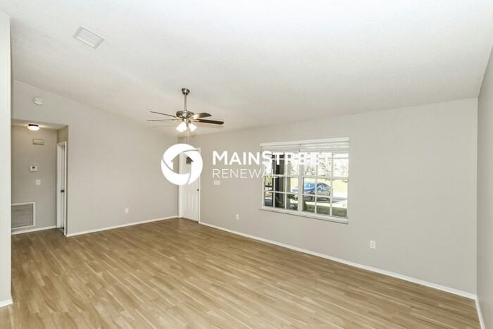 1084 Thompson Rd Sw - Photo 5 of 16