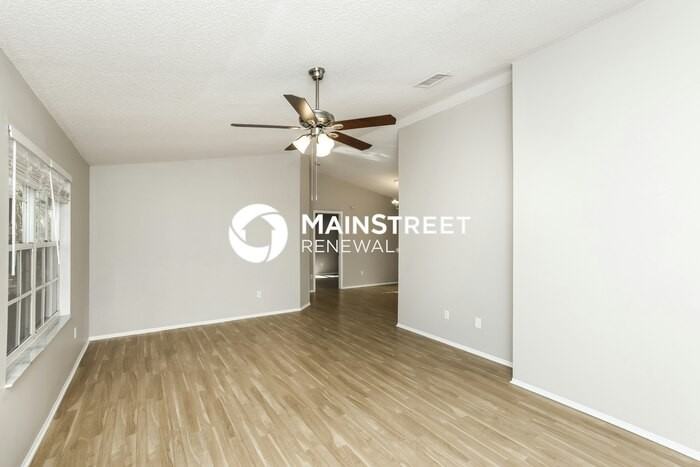 1084 Thompson Rd Sw - Photo 6 of 16