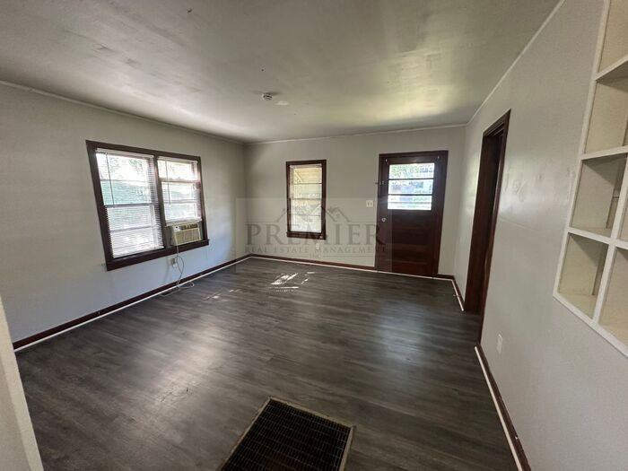 1017 S Glenwood Ave #A - Photo 4 of 12