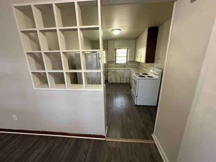 1017 S Glenwood Ave #A - Photo 5 of 12