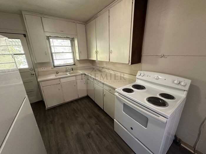 1017 S Glenwood Ave #A - Photo 6 of 12