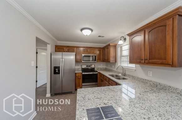 400 Tate Dr - Photo 4 of 20