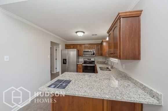 400 Tate Dr - Photo 5 of 20