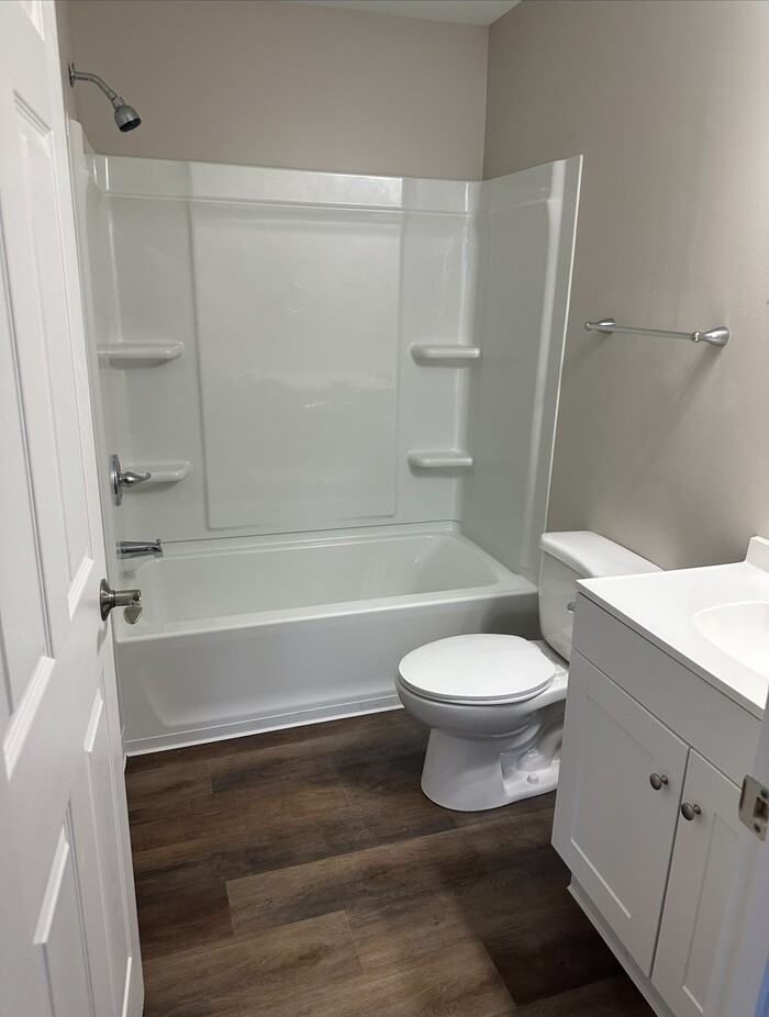 2401 Charles St #7 - Photo 5 of 6