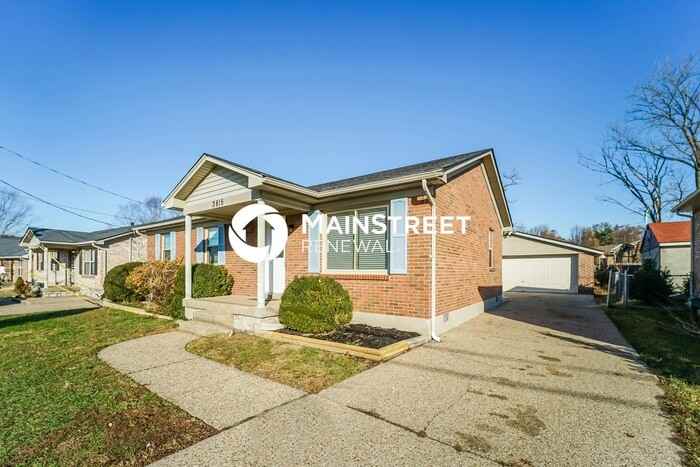 3815 Hillcross Drive - Photo 3 of 16