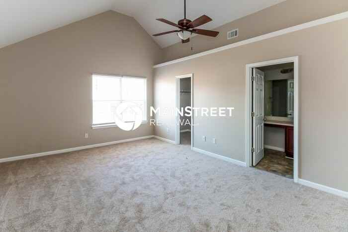 1236 Pebble Rock Road - Photo 7 of 16