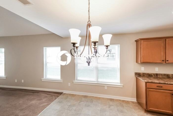 587 Kincaid Cove Ln - Photo 4 of 16