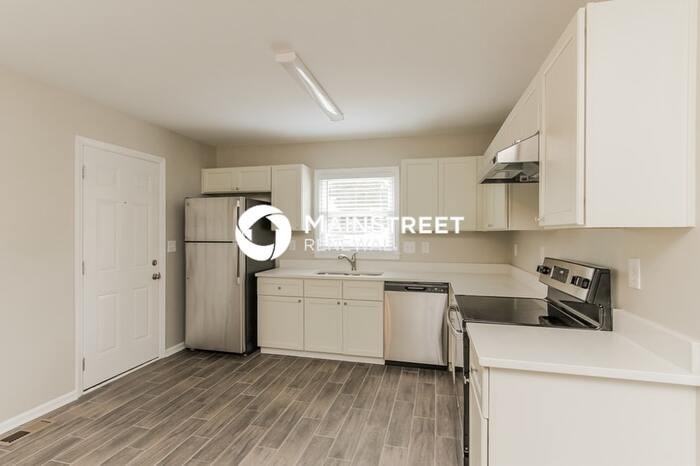 500 Fallingswood Court - Photo 5 of 17