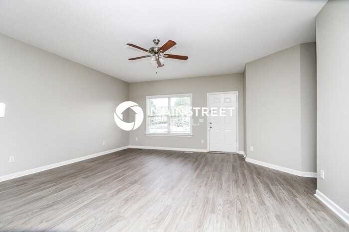 2805 Belle Meade Place - Photo 2 of 16