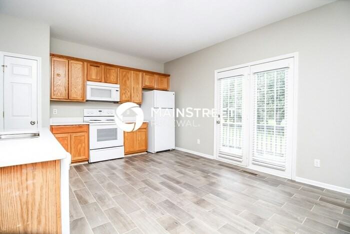 2805 Belle Meade Place - Photo 4 of 16