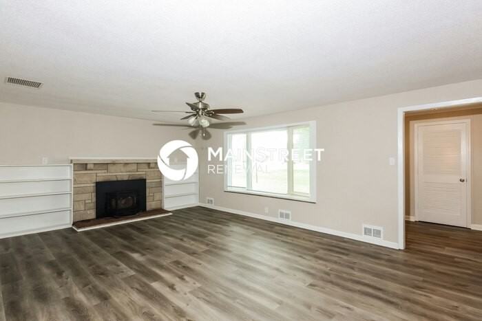 1065 Hornaday Rd - Photo 3 of 16