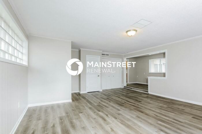 1065 Hornaday Rd - Photo 4 of 16