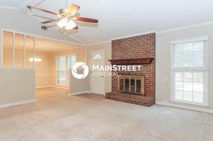 1877 Brandy Lane Southeast - Photo 2 of 16