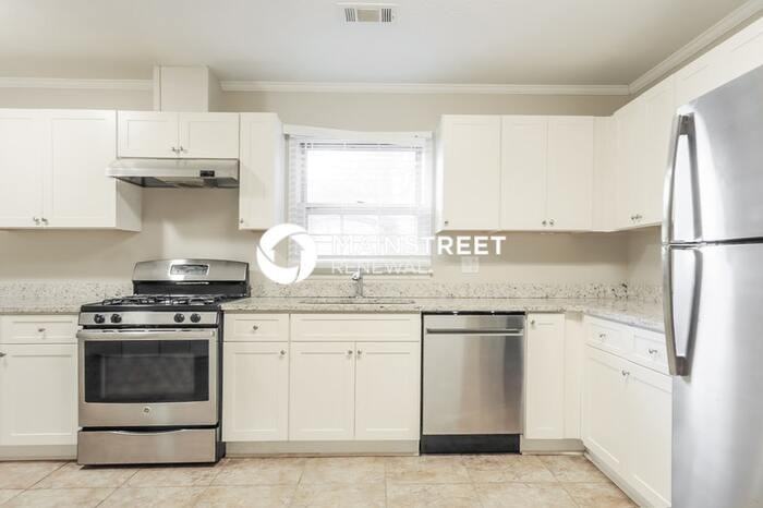 1877 Brandy Lane Southeast - Photo 3 of 16