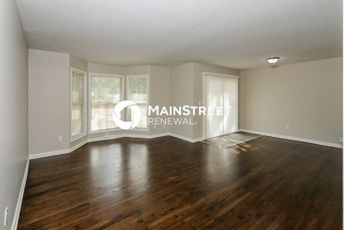 1013 Miss Belle St - Photo 2 of 15