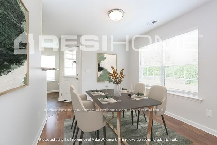 1305 Bairdscorner Court - Photo 5 of 16