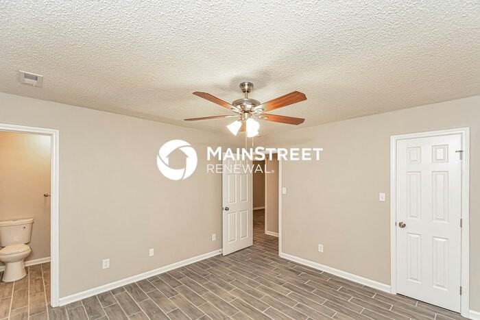 1 Olive Pl - Photo 4 of 15