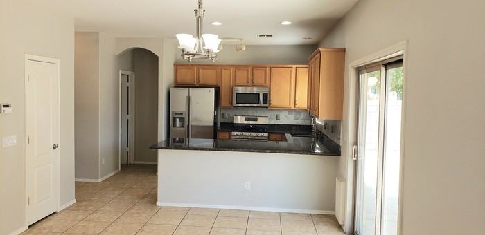 1297 E Birdland Dr - Photo 5 of 34