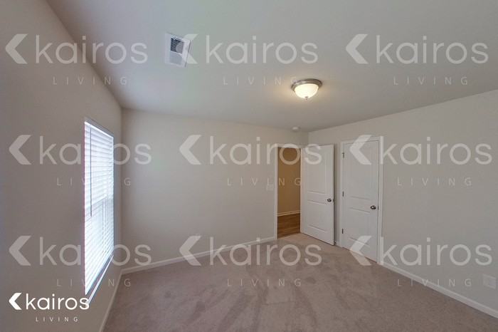 1424 Centipede Drive - Photo 6 of 21