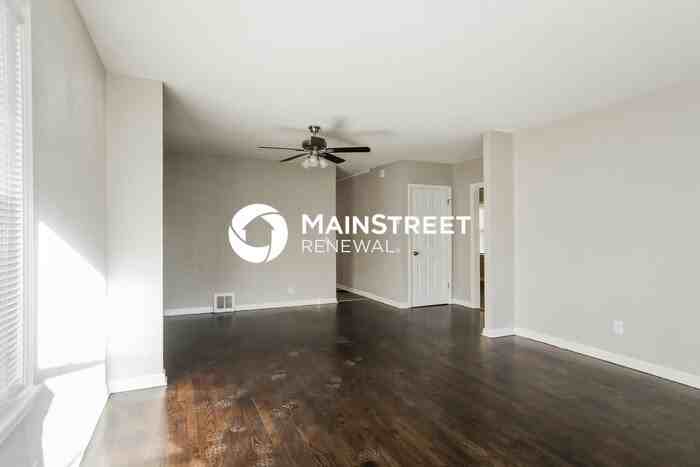 7003 Jackson Ave - Photo 2 of 17