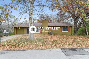 5833 N Lenox Ave - Photo 1 of 1