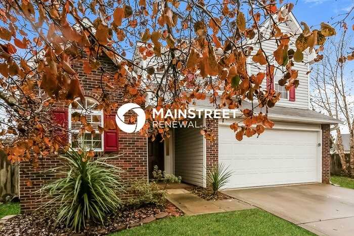 5801 Autumn Trace Lane - Photo 2 of 16