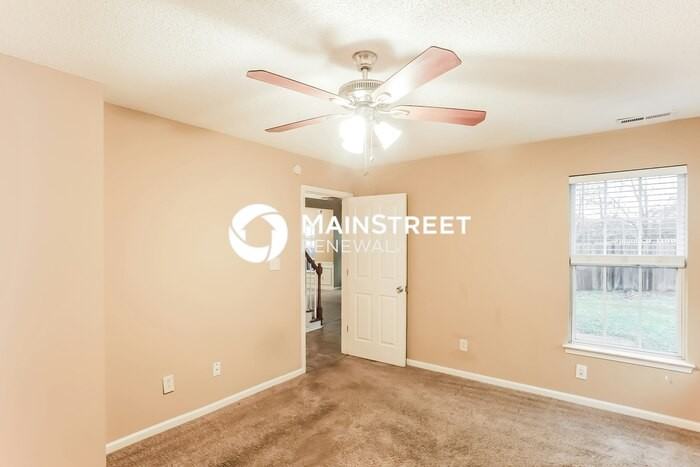 5801 Autumn Trace Lane - Photo 4 of 16