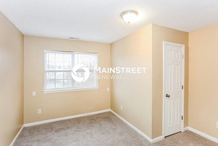 5801 Autumn Trace Lane - Photo 7 of 16