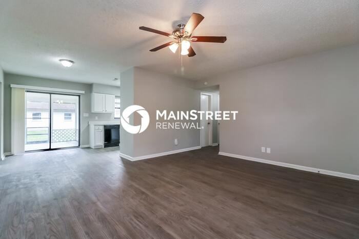 8911 Navajo Ave - Photo 4 of 16