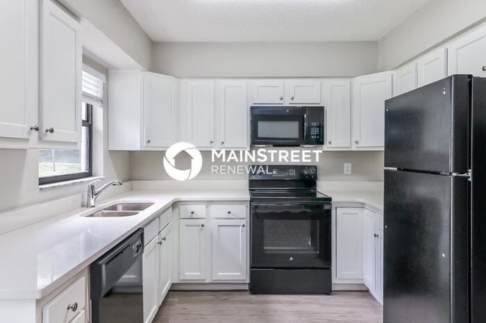 8911 Navajo Ave - Photo 7 of 16