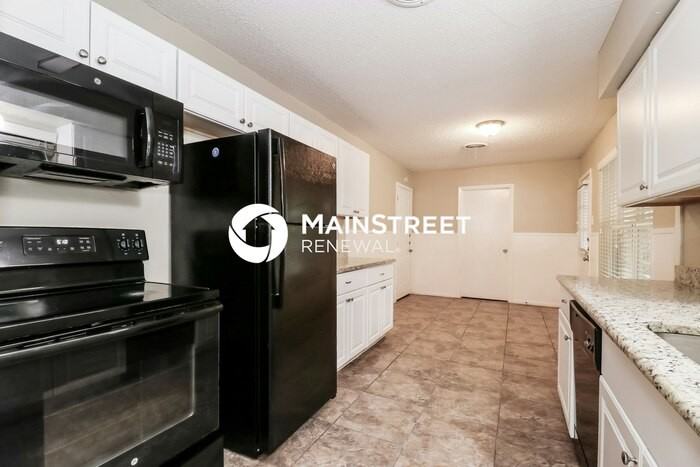 3812 Glenmont Dr - Photo 6 of 17