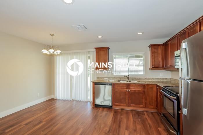 2138 East Monte Cristo Avenue - Photo 5 of 16