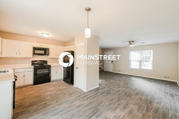 5616 Hammond Dr - Photo 5 of 17