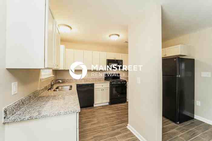 8217 Meadowdale Ln - Photo 6 of 16