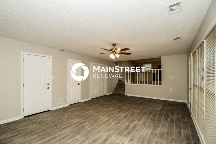 2079 Winsburg Dr - Photo 2 of 17