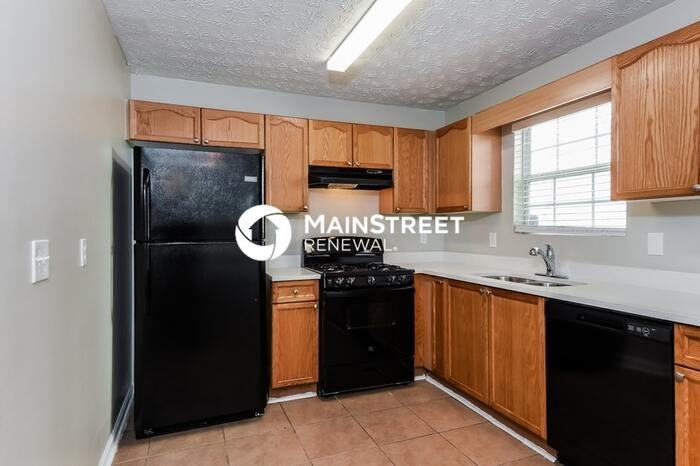 211 Clydesdale Lane Southeast - Photo 7 of 16