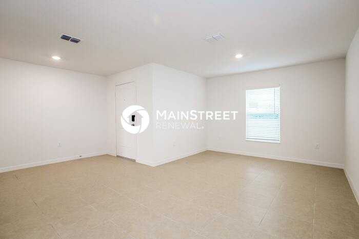 1685 Hideaway Flat Street - Photo 3 of 16