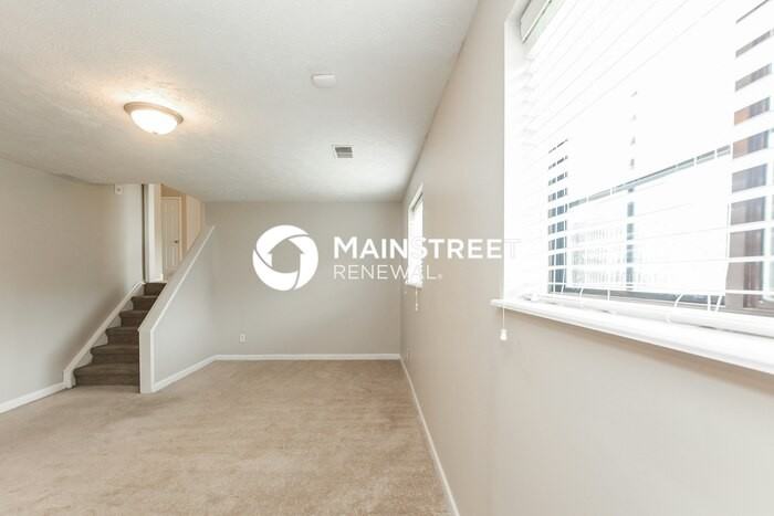 5248 Telford Court - Photo 7 of 18