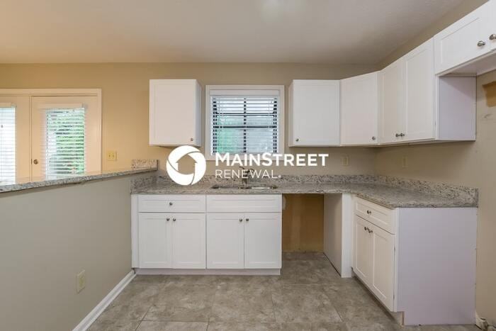 4677 Cedar Park Trl - Photo 5 of 14