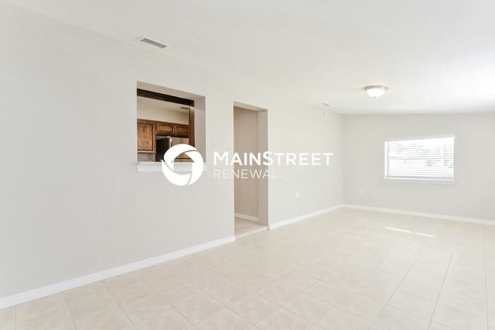 1820 Azalea Ln - Photo 4 of 16