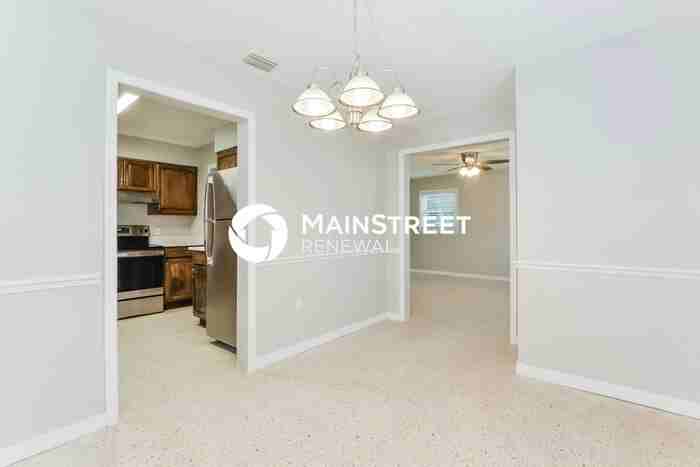 1820 Azalea Ln - Photo 6 of 16