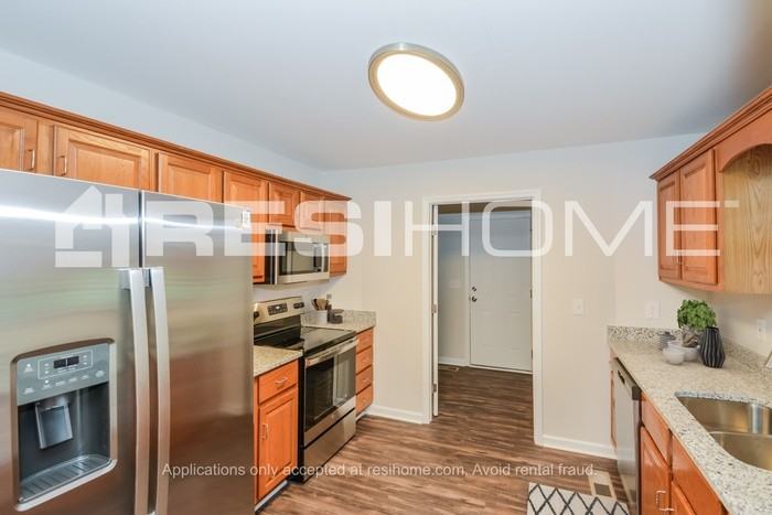 399 Canaan Road - Photo 4 of 18