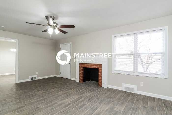 936 Rock Spring Dr - Photo 3 of 17